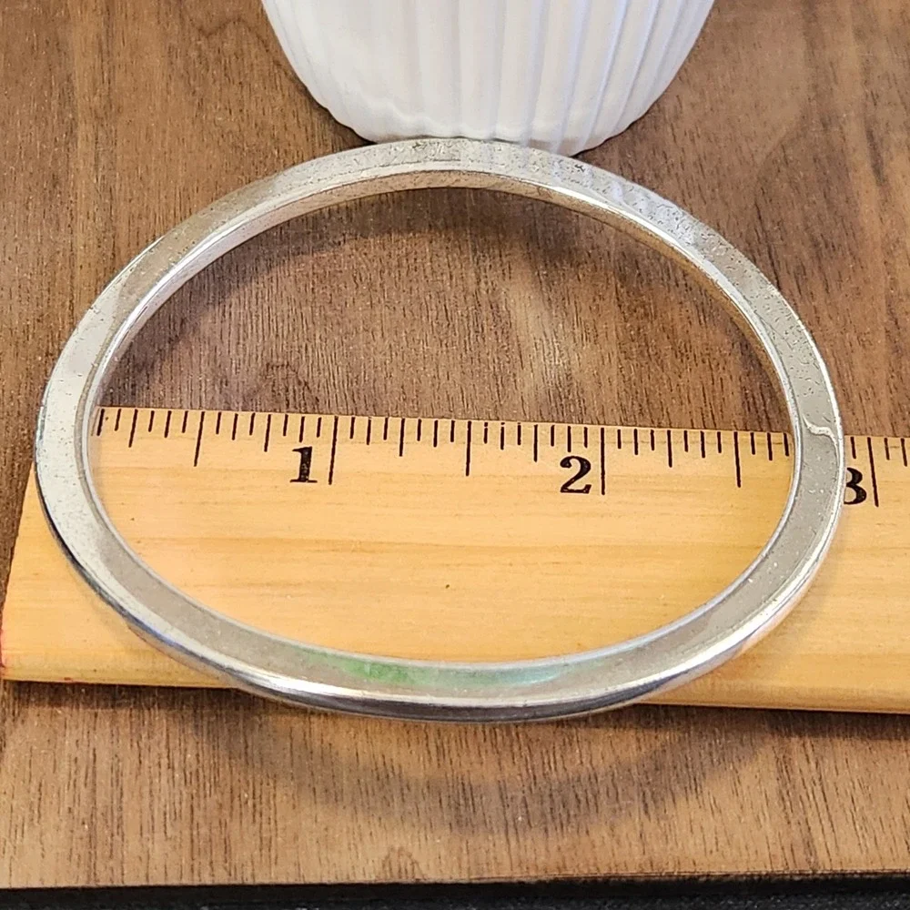 Silver Tone Minimalist Polished Round Slip On Bangle Bracelet Slim Stackable 2.5